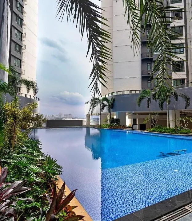 R&F Princess Cove 2Br, Jb Ciq, Shopping Malls, By Good Life Homestay Johor Bahru Apartment